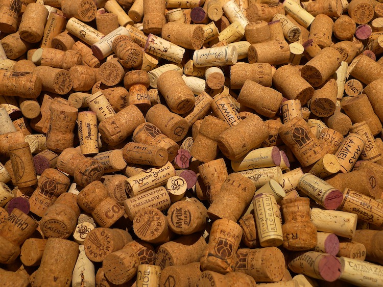 The best sommelier in the world debunks cork-sniffing | JancisRobinson.com