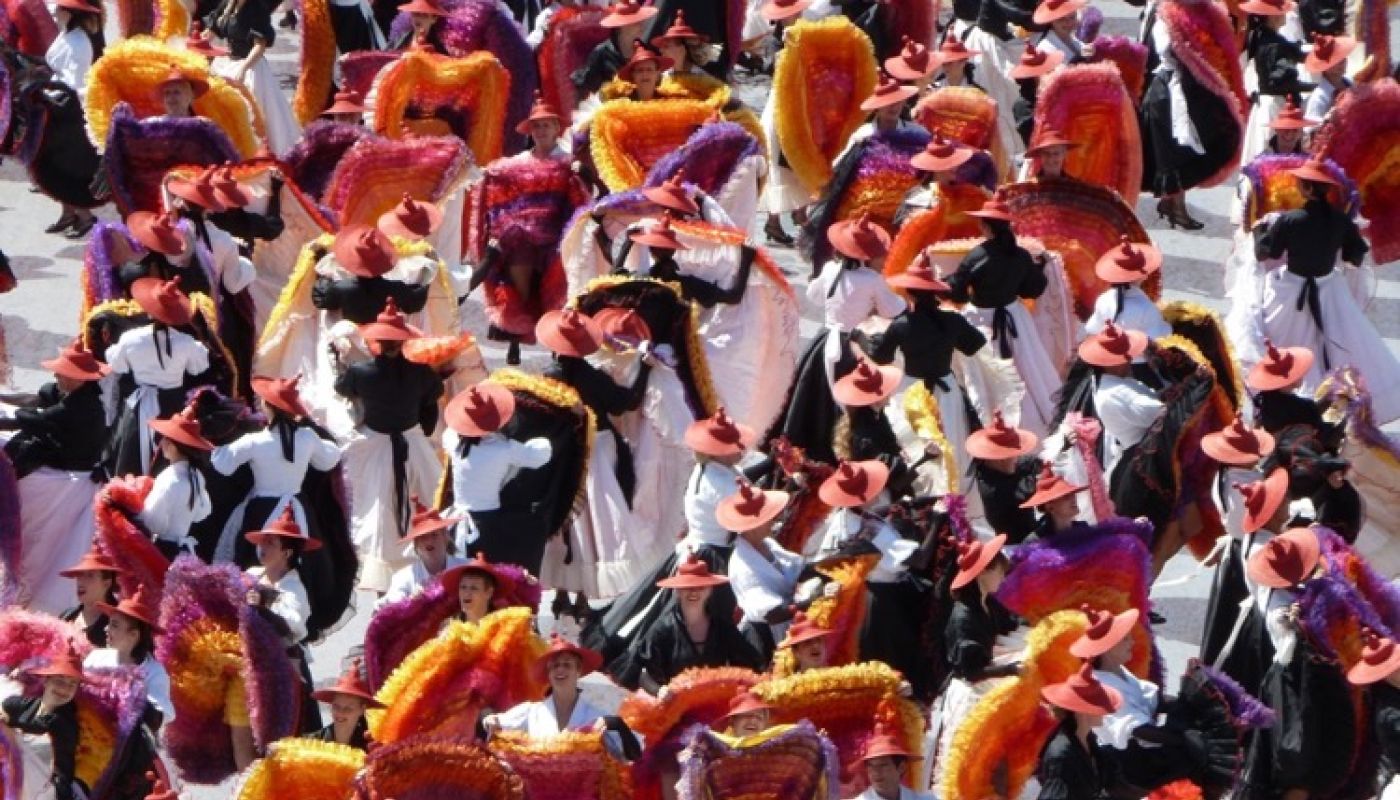 Fete costumes