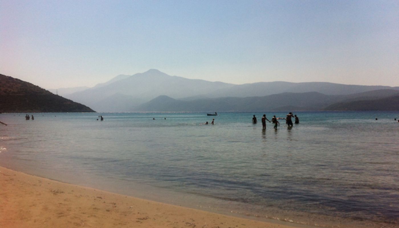 Psili Amnos beach in Samos with Turkey in the background