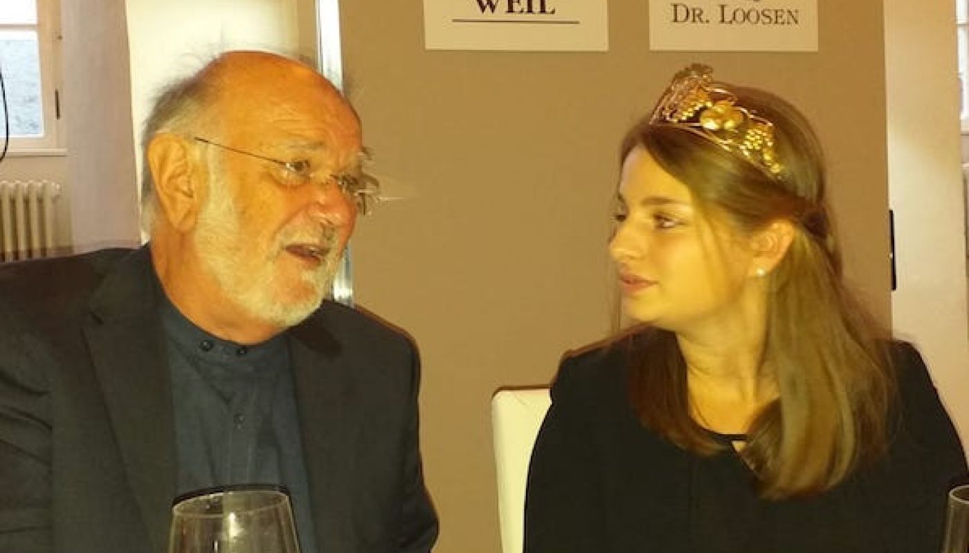 Michael Schmidt and Oestrich wine queen in the Rheingau, November 2019