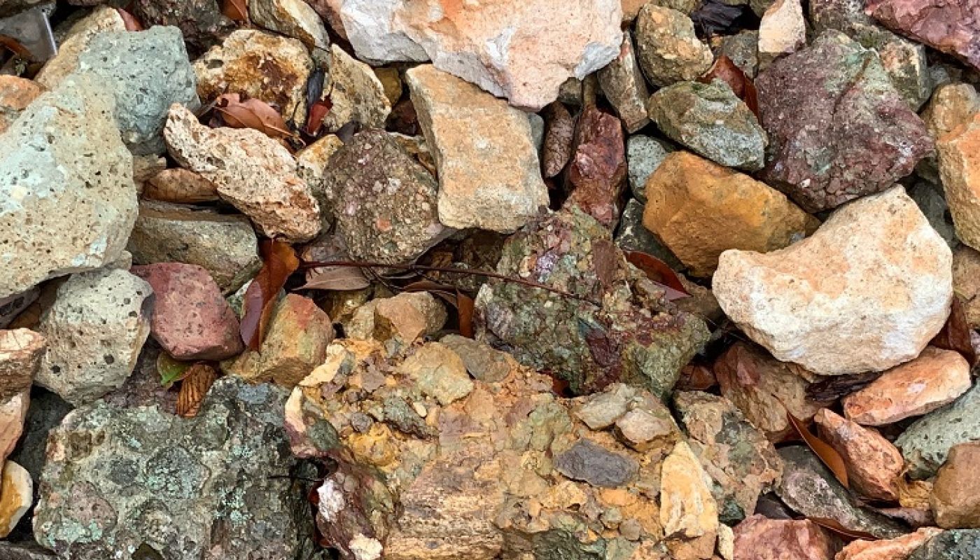 The volcanic rocks of Tokaj