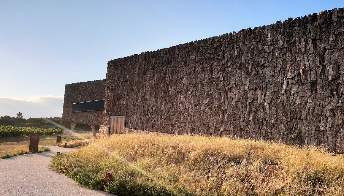 Castigno - cork winery cladding