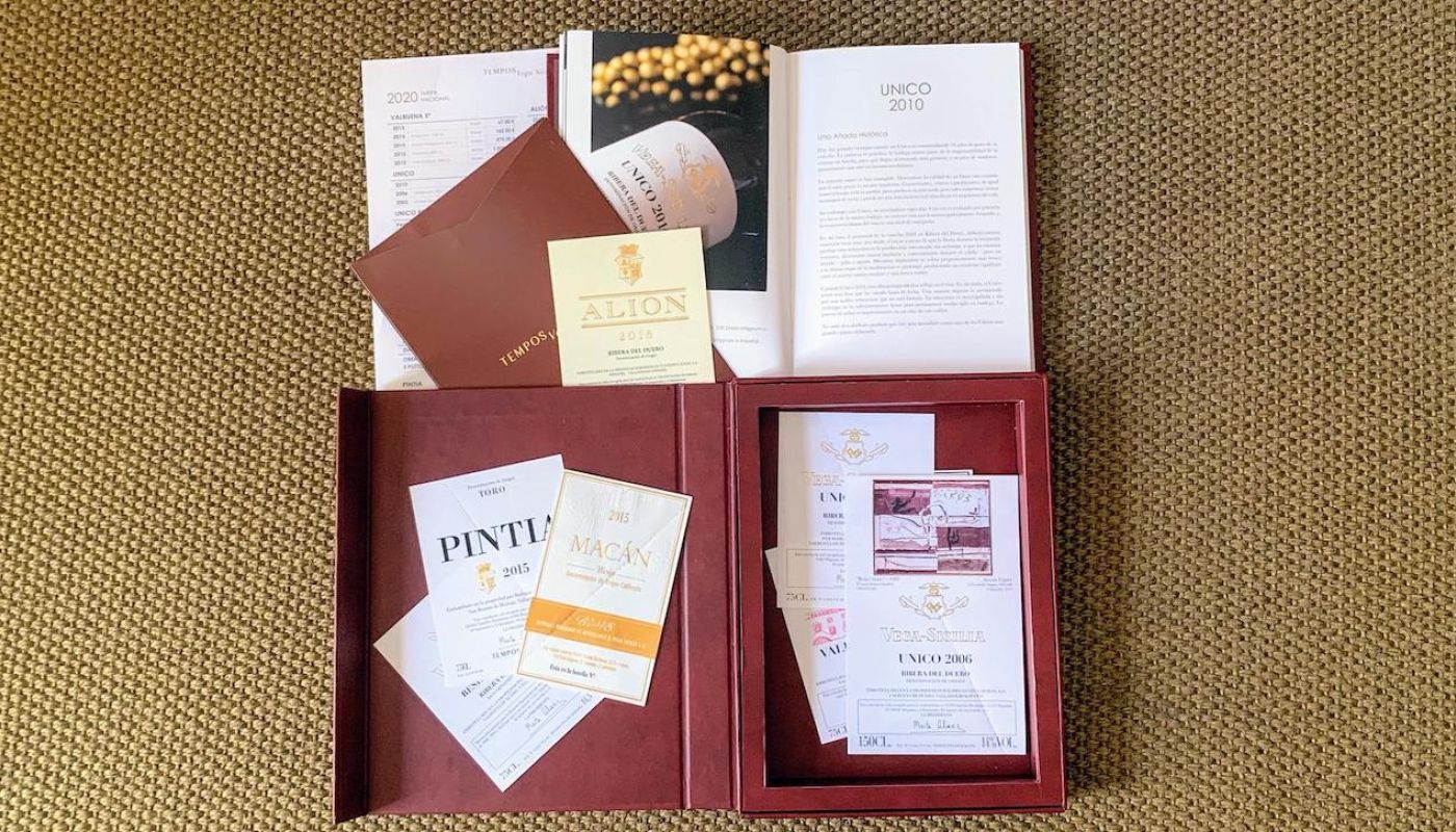 Vega Sicilia booklets