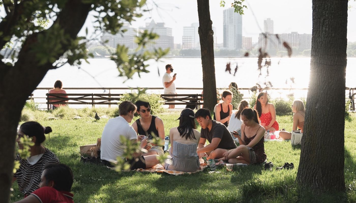 Picnics by Mason Dahl via Unsplash