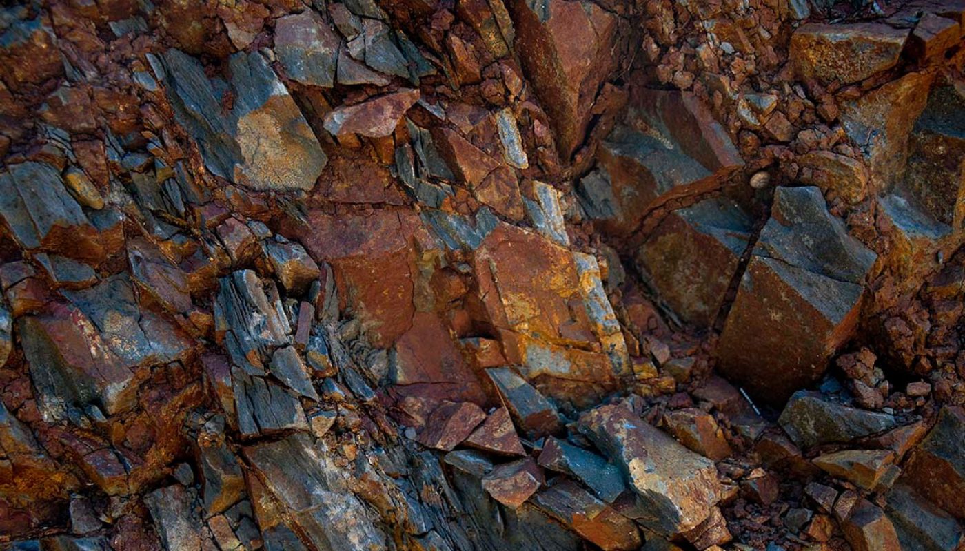 schist subsoil at Alkina