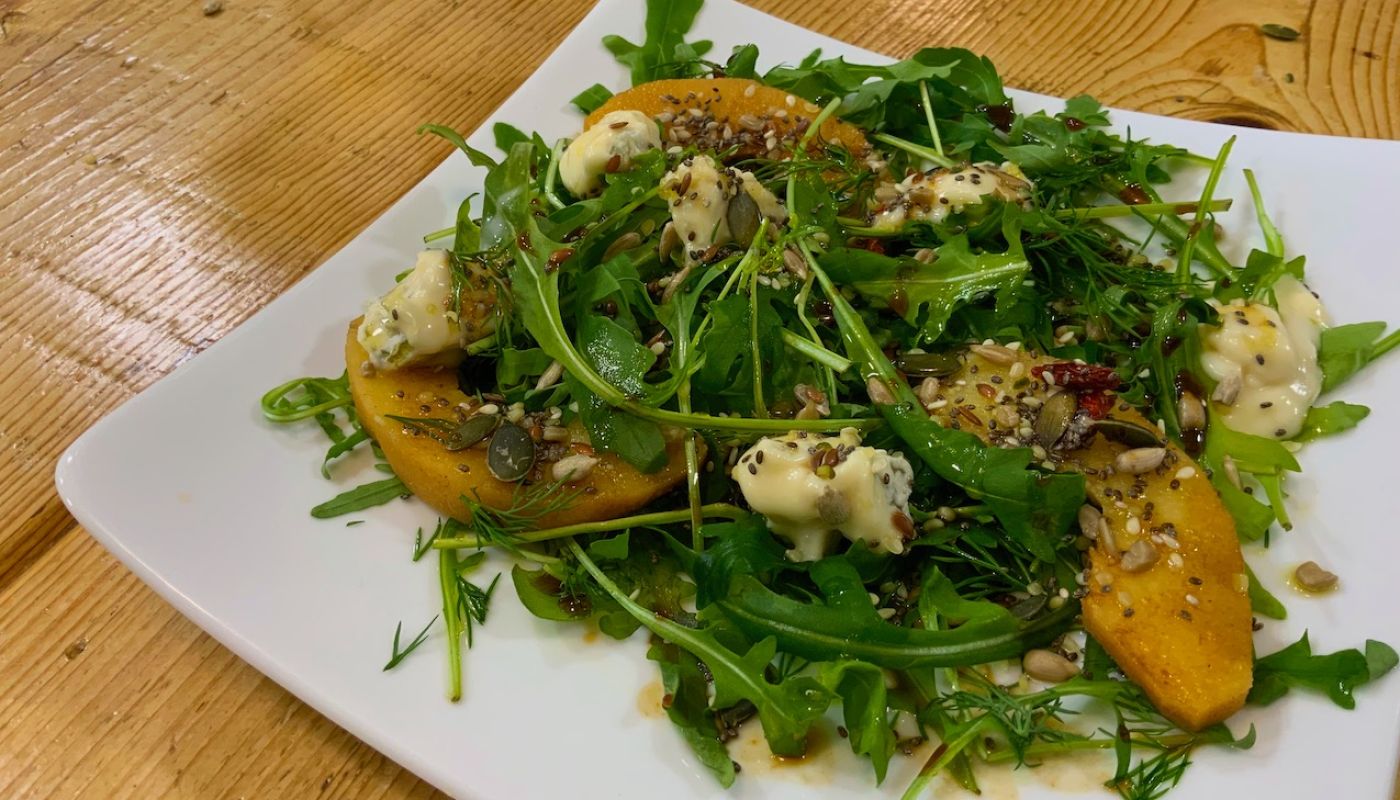 Quince and gorgonzola salad