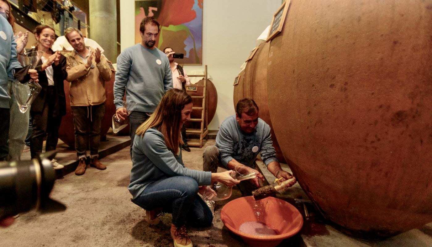 Tapping the amphora at Rocim
