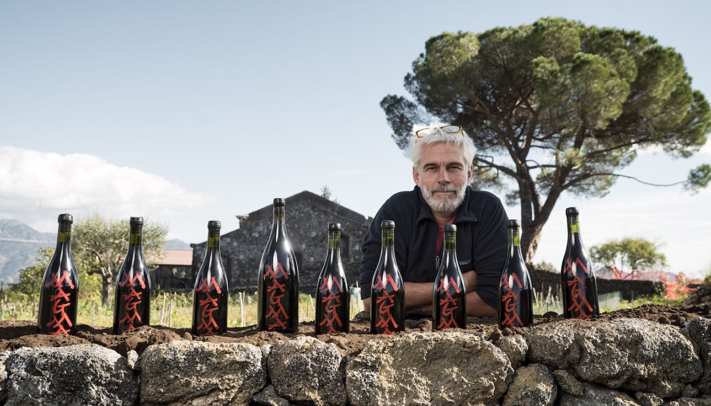 Frank Cornelissen with Magma bottles