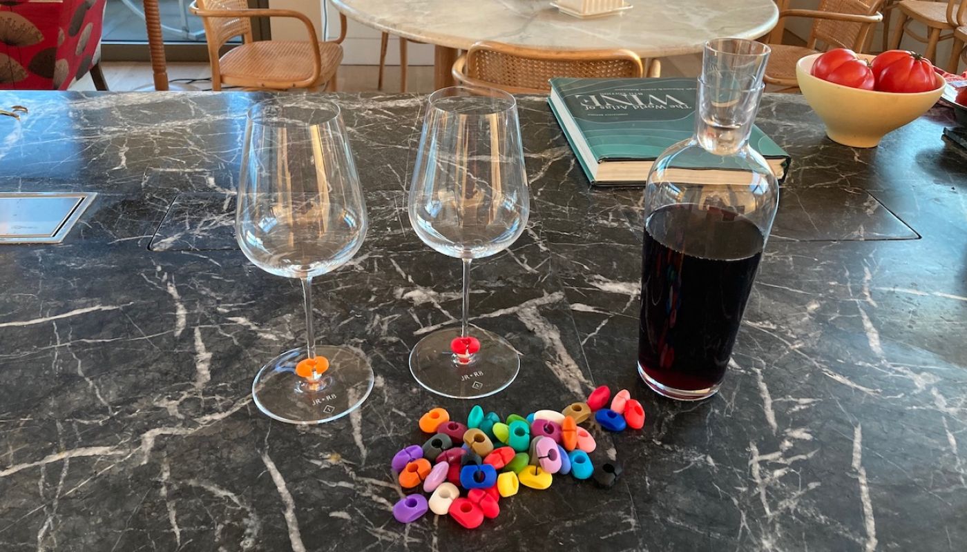 Coloured glass clips