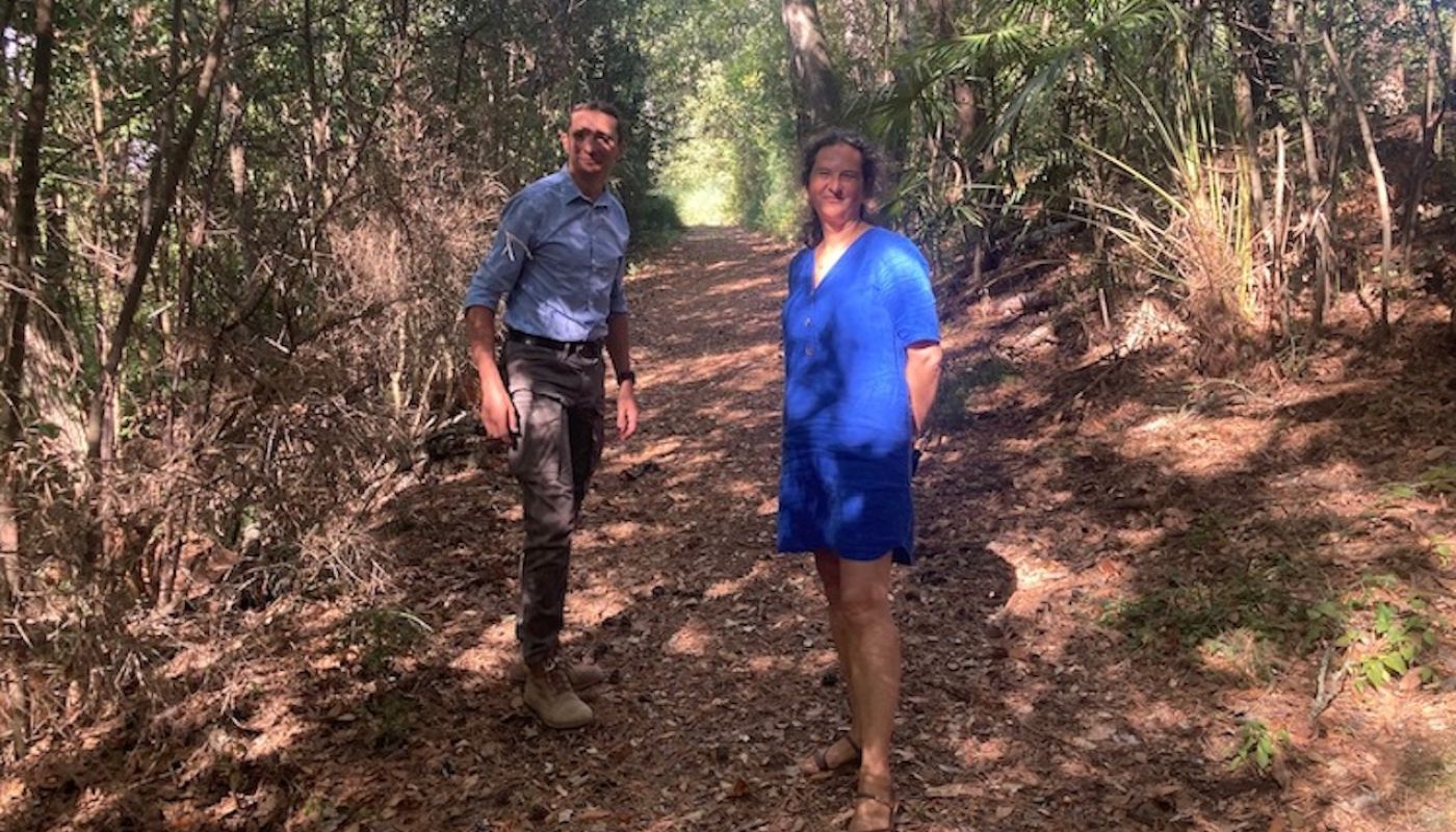 Aymeric Izard and Anne Besse in Amazonian forest