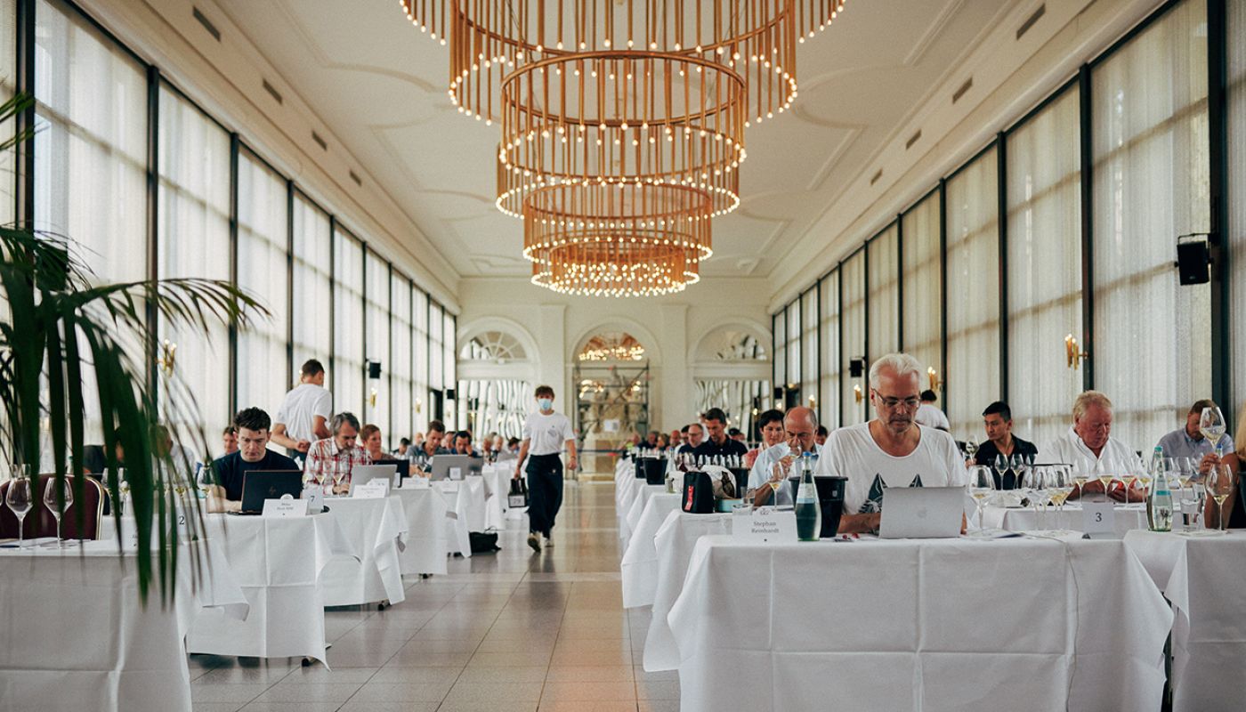 tasting in Wiesbaden 2022 © VDP - Peter Bender