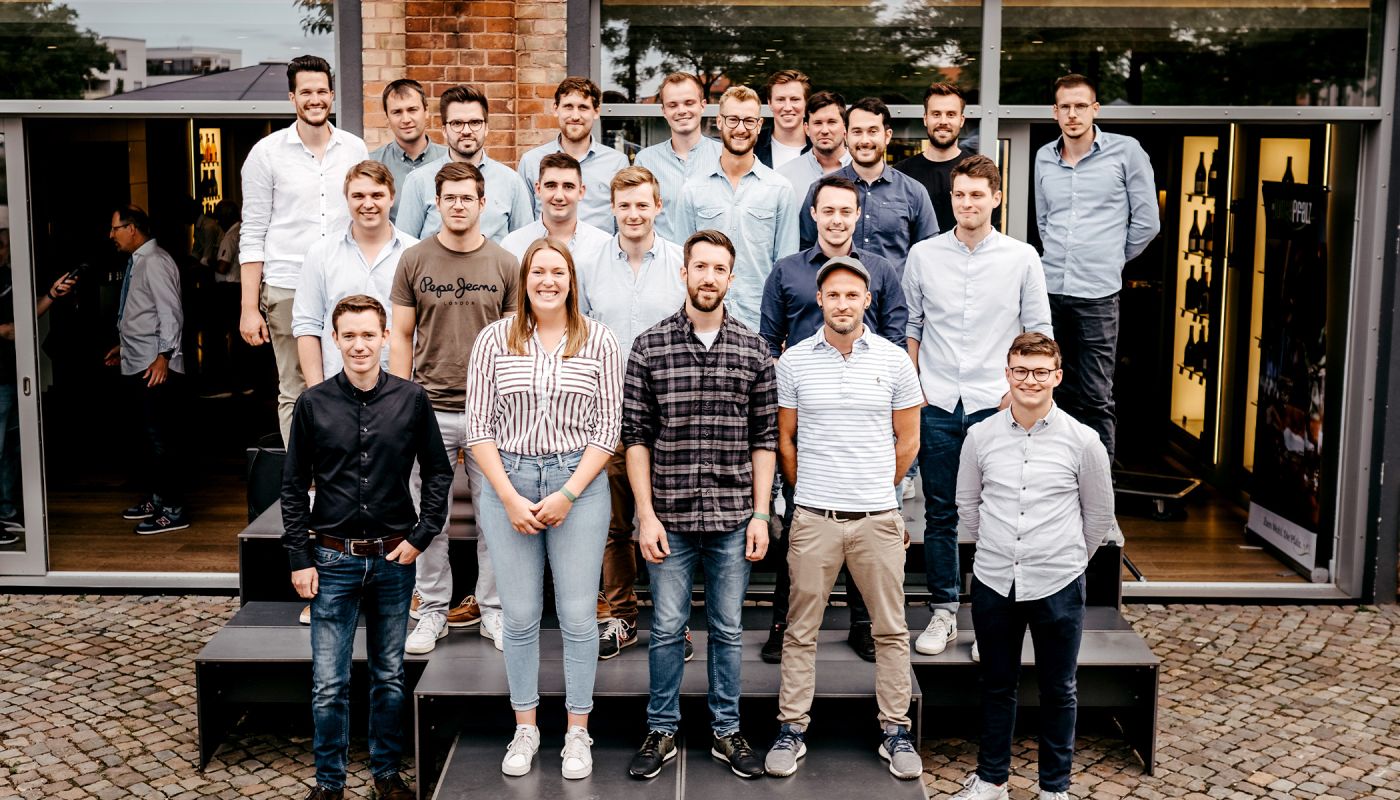 The winners of the 2022 Junge Pfalz competition are assembled.