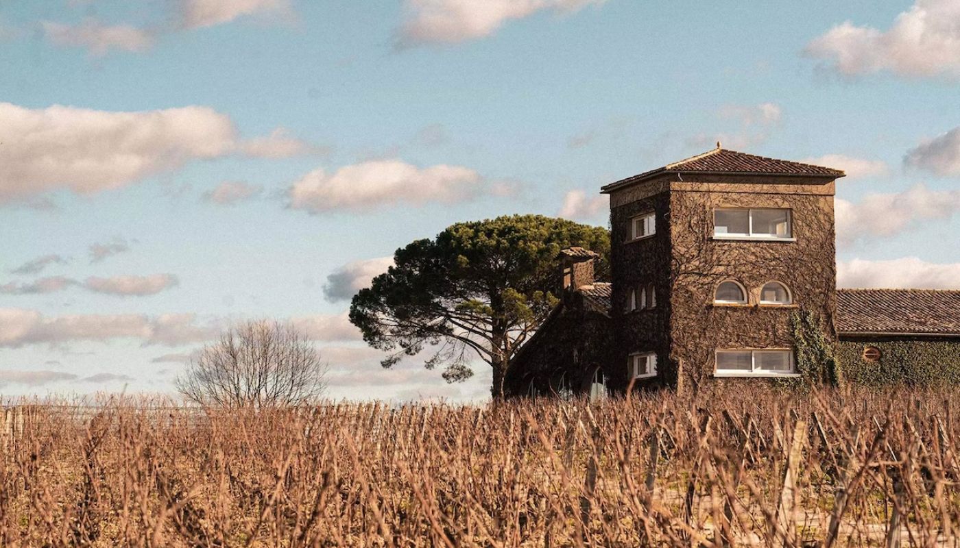 Ch Rieusseec vineyard and building