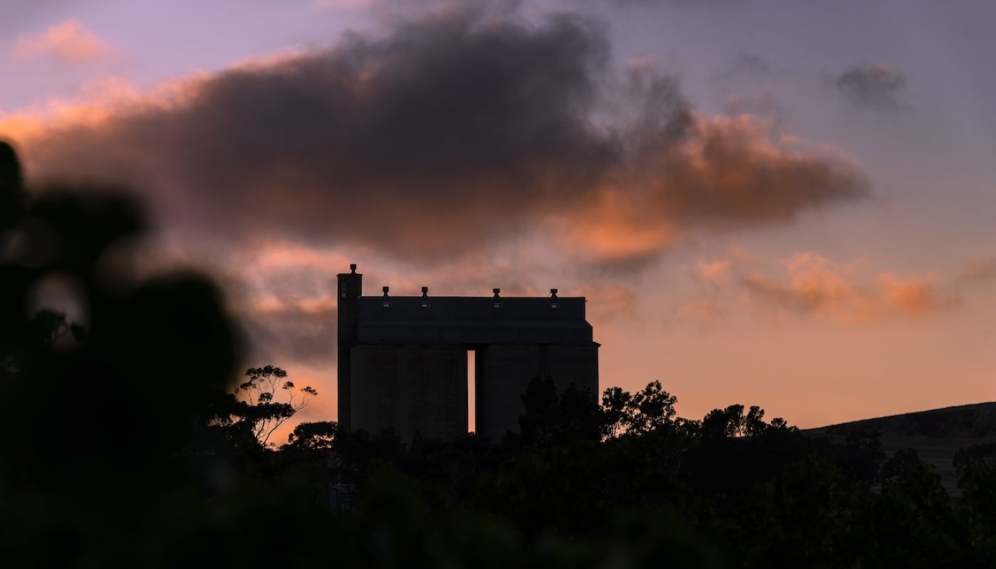 Mark Bulman's pic of Stockwell silo