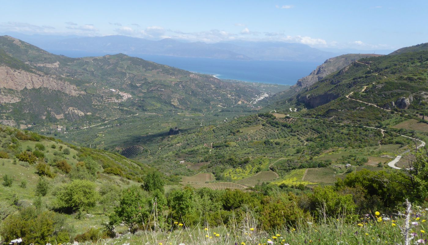 Slopes of Aigialeia to Corinthian gulf
