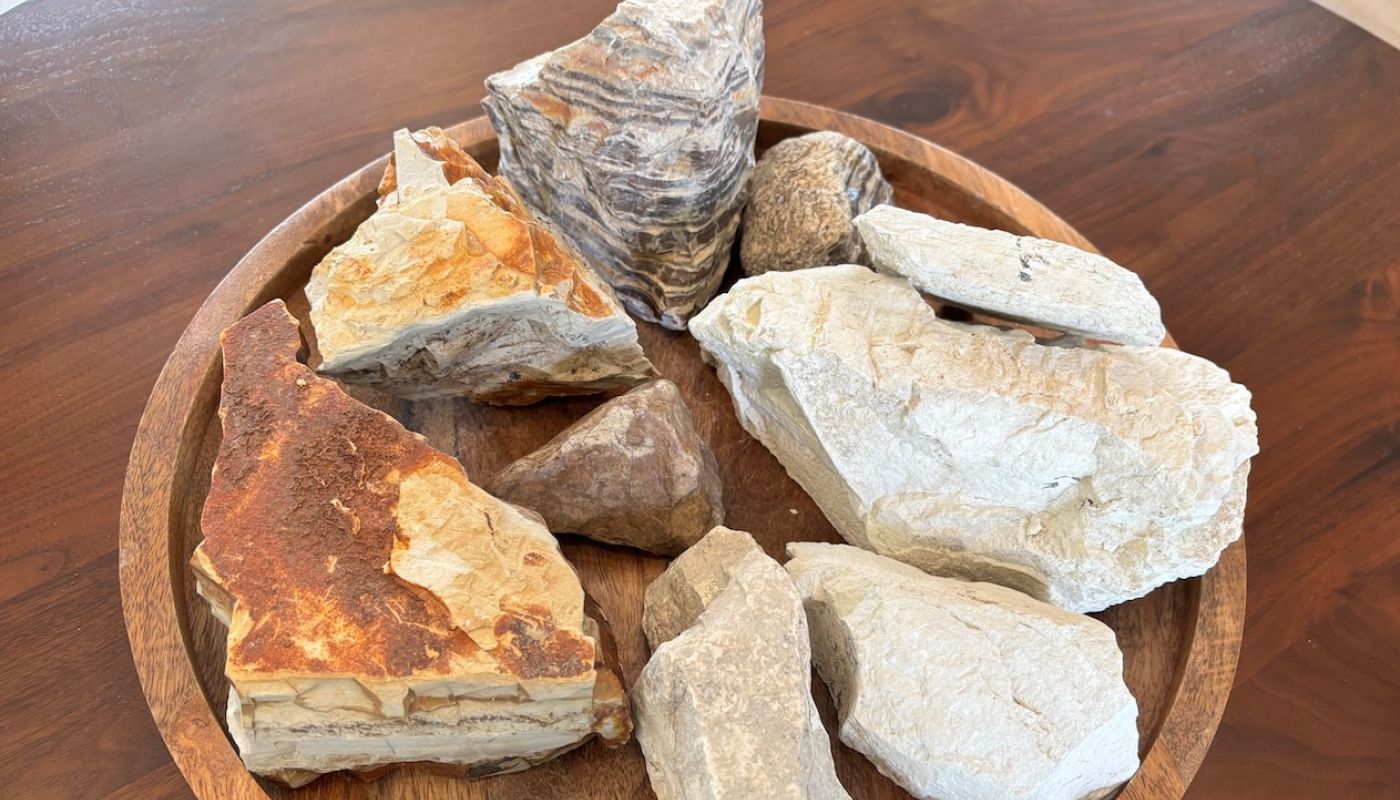 Mae Estate rocks