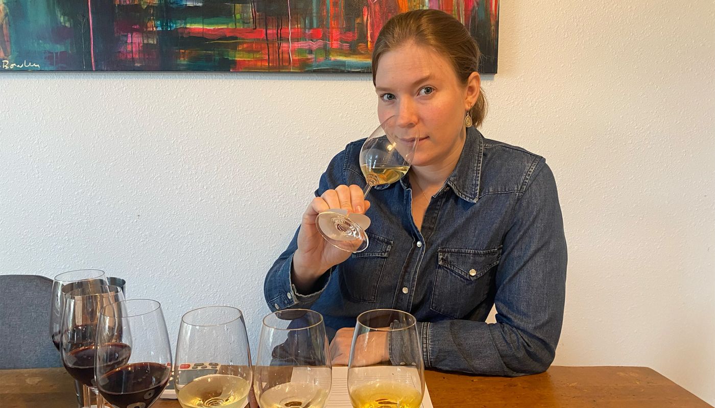 Sam Cole-Johnson blind tasting at her table