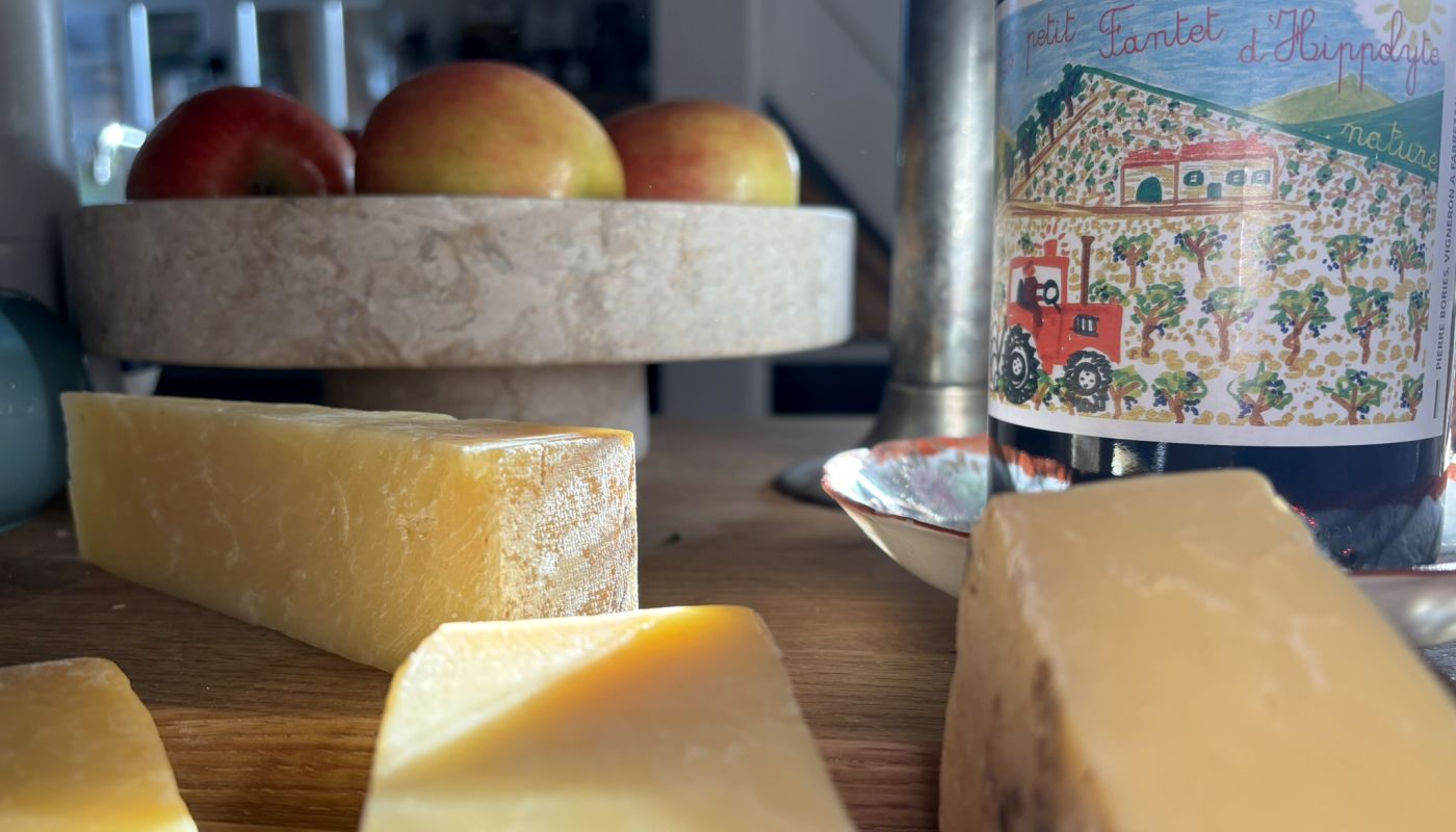 cheddars, apples and fruity red wine
