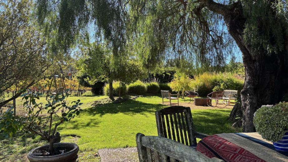 Sunny garden at Blue Farm