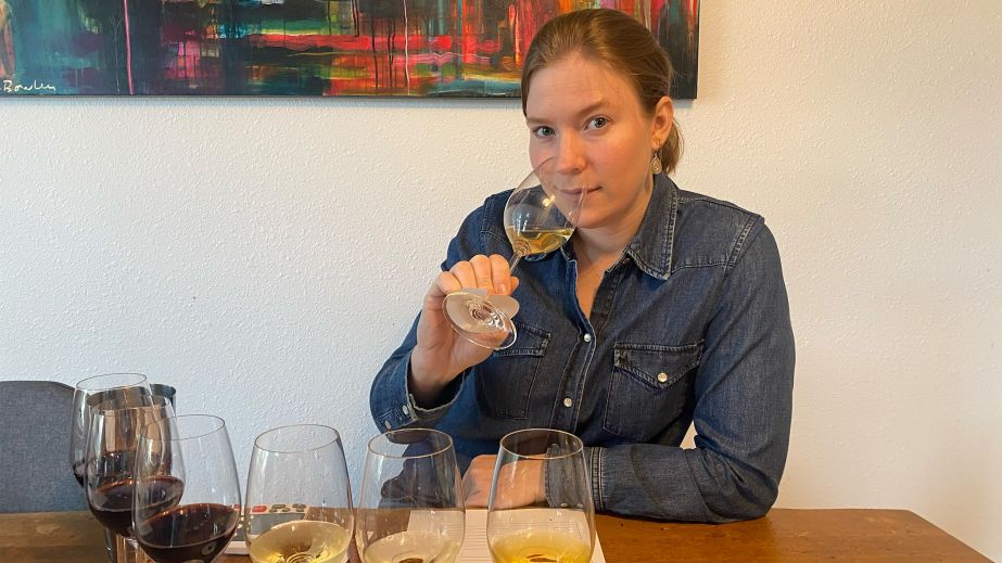 Sam Cole-Johnson blind tasting at her table