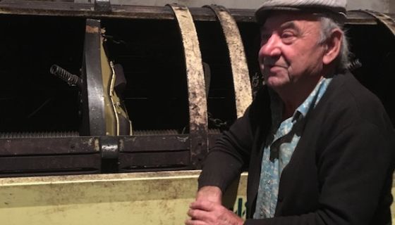 Pierre Boyer Marquis d'Aligre beside press