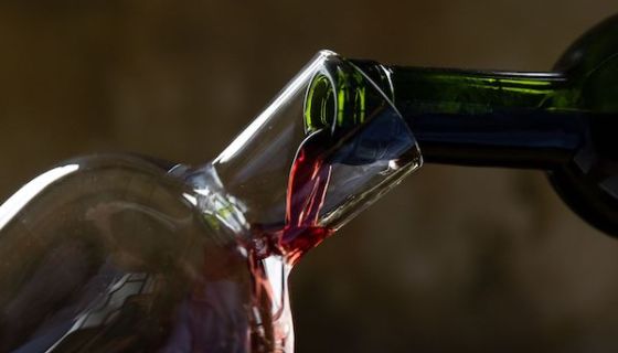 red wine poured into Jancis Robinson Richard Brendon old wine decanter