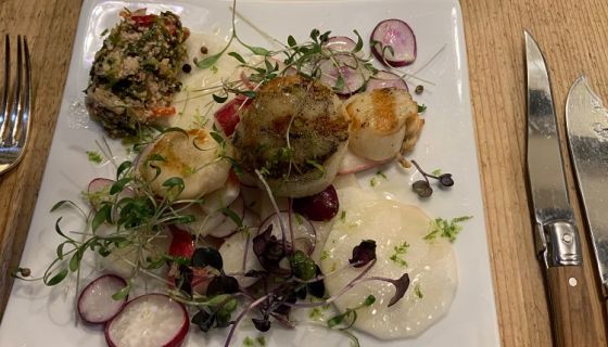 Scallops radish peanut chilli lime