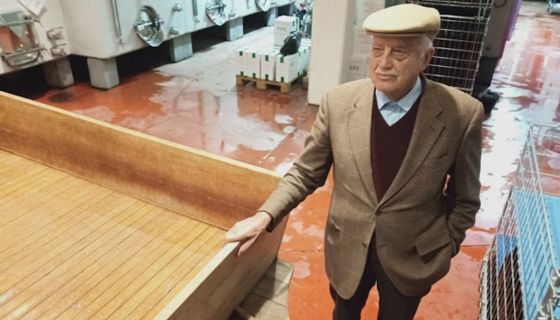 Emidio Pepe at his white grape piste in Abruzzo