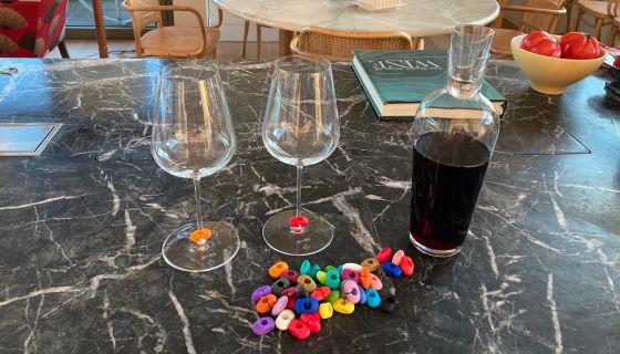 Coloured glass clips