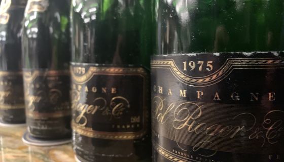 Close up of Sir Winston Churchill 1975 label