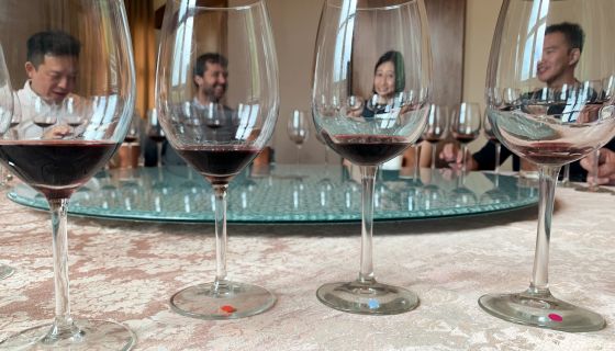 Long Dai tasting with four glasses