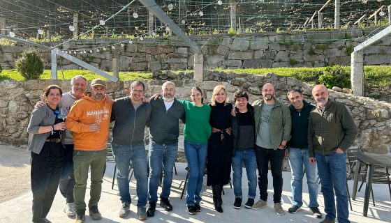 The Salnés producers (left to right): Vicky Mareque (Señoráns), Xoán Cannas, Rodri Méndez (Forjas del Salnés), Chicho Moldes (Fulcro), Robustiano Fariña (Attis), Silvia Prieto (Nanclares), Marta Castro ( Lagar de Pintos), Manu Mendez (Do Ferreiro) Pedro Mendez (homónimo), Chema (Pombal) and Alberto Nanclares (Nanclares)