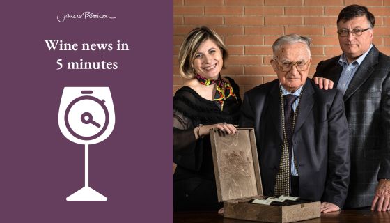 Walter Mastroberardino with children Daniela and Paolo and Wine news in 5 logo