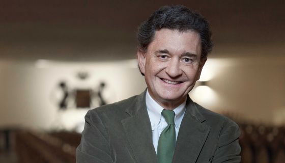 Philippe Sereys de Rothschild in the chai at Mouton