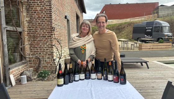 JR and Marco Tiggleman with bottles