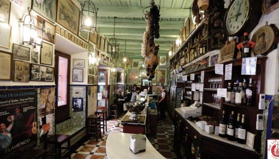 Las Teresas with hams