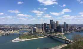 Pittsburgh from Mt Washington, next to restaurant Altius
