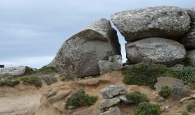 Granite boulders in Volacus vineyard