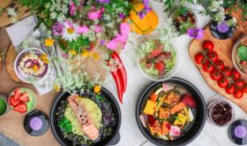 Feast by Sara Dubler from Unsplash