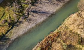 Dry River Wines - the river