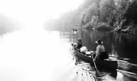 Illahe - canoeing wine to Portland