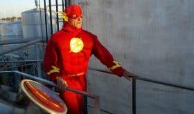 Barry Gnekow as Flash Gordon