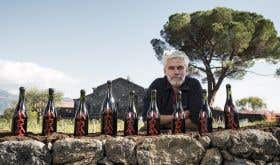 Frank Cornelissen with Magma bottles