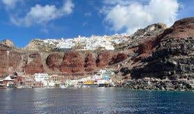 Oia seen from the boat to Thirasia