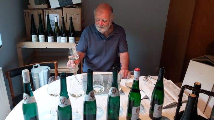 Michael Schmidt tasting at home in the Ahr Valley, 2020