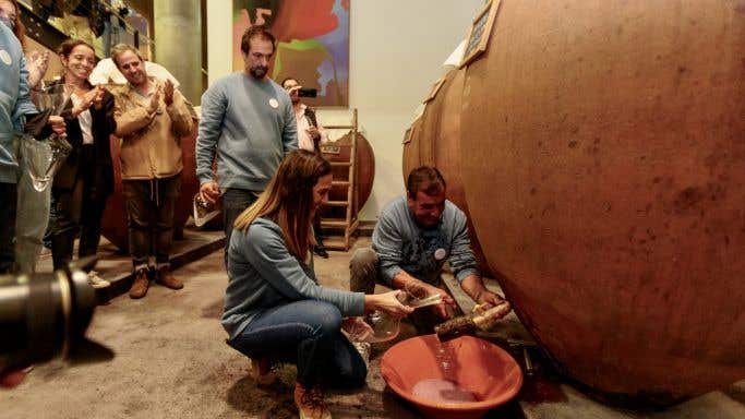 Tapping the amphora at Rocim