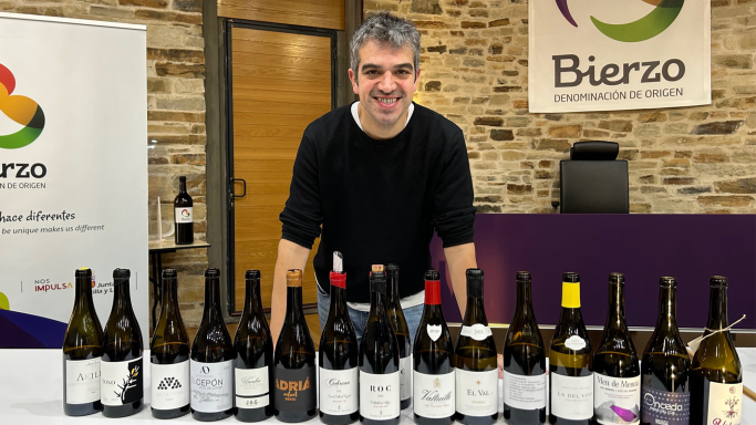 Ferran Centelles and the best bottles of his Bierzo wine tasting
