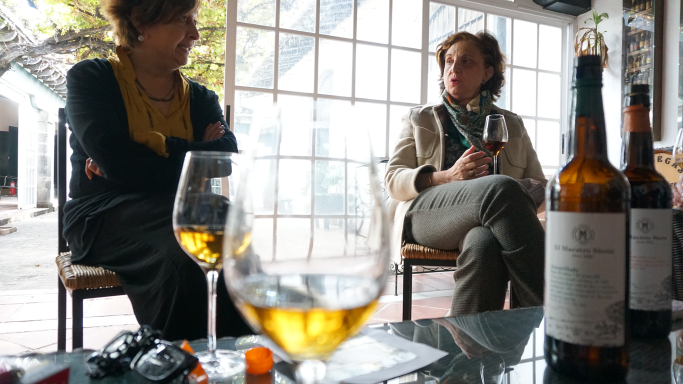 Ana Cabestrero and Carmen Borrego Plá chatting over sherry at El Maestro Sierra; credit Steven Alexander. 