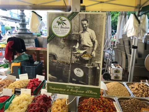 The original Gaston Hachay of Chez Gaston in Carcassonne market