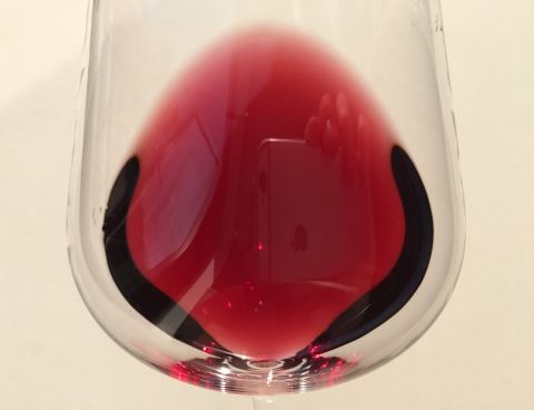 Imaginador Cinsault from Chile in a glass